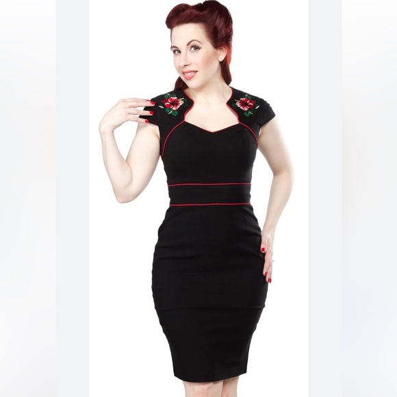 Hell Bunny Dresses & Skirts - Hell Bunny Hibiscus Dress, Black, Small, NWOT 🌺